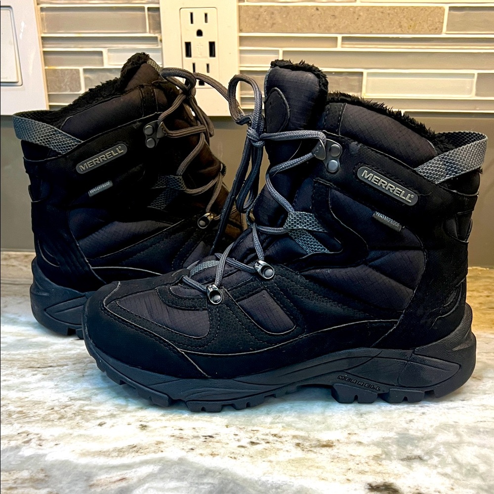 Merrell Black and Gray waterproof snow queen Winter hiking Boots faux furlining